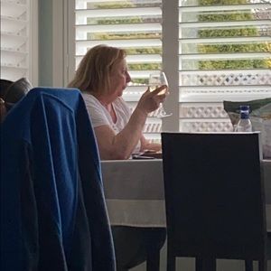 Meet your Posher, Shirley